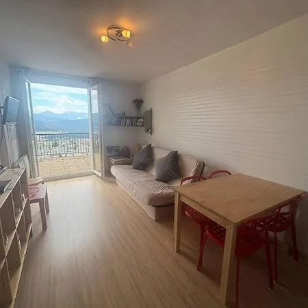 Confortable Avec Terrasse Au Rez-de-chaussee - Fr-1-593-142 * Les Angles (Pyrenees-Orientales)