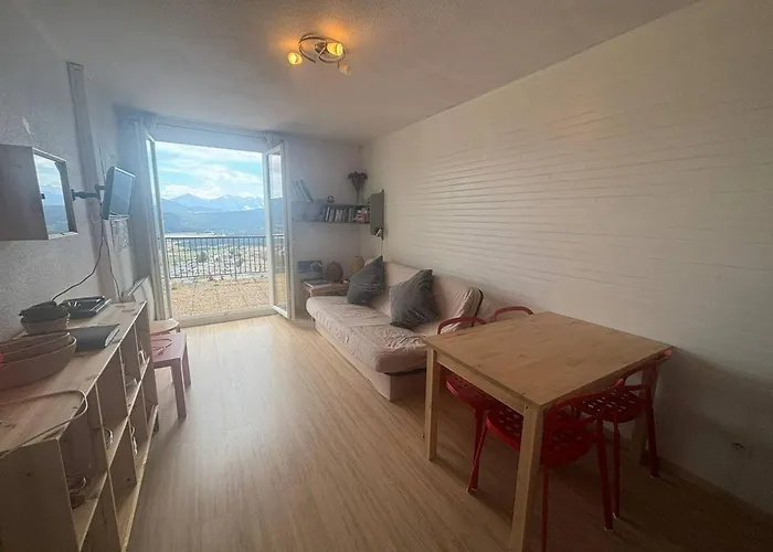 Confortable Avec Terrasse Au Rez-de-chaussee - Fr-1-593-142 * Les Angles (Pyrenees-Orientales)